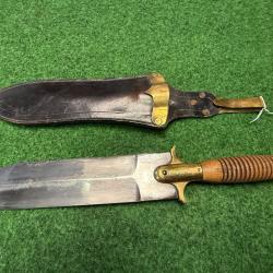 COUTEAU   DE "HOSPITAL CORPS"   KNIFE  FIRST  PATERN 1887  REPRODUCTION DE  1970  N&deg; 1
