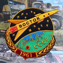 Patch brod&eacute; Boctok 1961 CCCP - Hauteur : 90 mm Largeur : 110 mm &agrave; coudre ou &agrave; coller au fer end