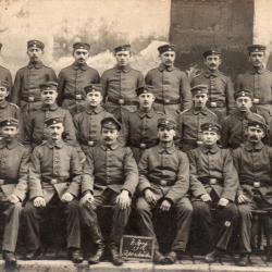CPA -Photo - Un Groupe Soldats Allemand -N&deg;4490