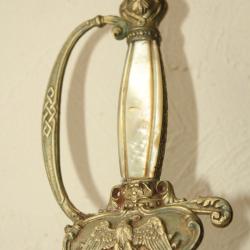 &eacute;p&eacute;e 2?? officier