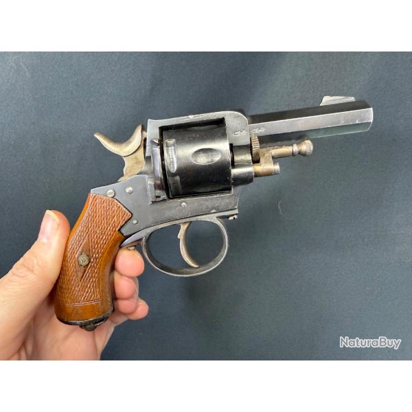 BULLDOG FABRICATION ALLEMANDE cal. 320