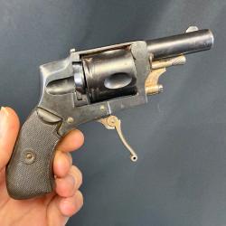 EXCELLENT BULLDOG HAMMERLESS cal.320