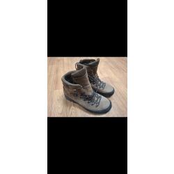 Chaussures de marche de marque KAYLAND en pointure 45