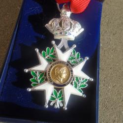 m&eacute;daille l&eacute;gion d'honneur second empire napol&eacute;on III - couleur argent