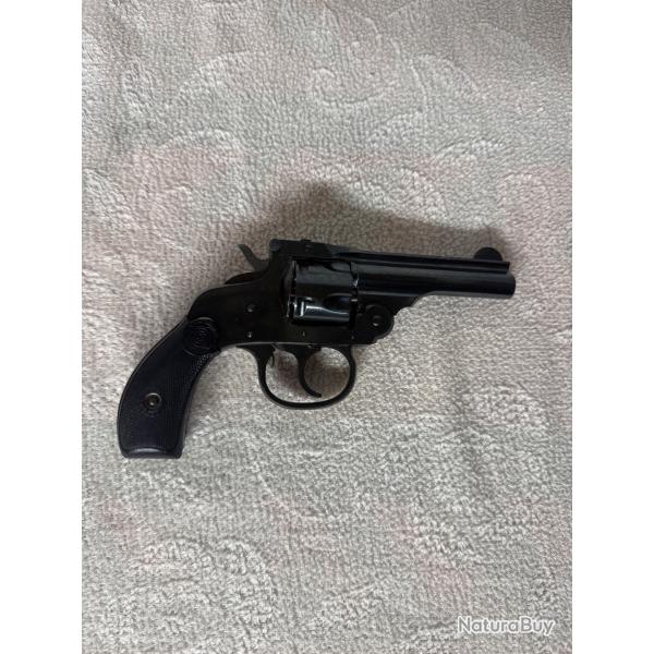Revolver Harrington & Richardson 32S&W