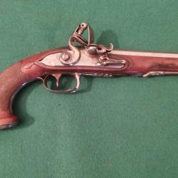 Pistolet Fran&ccedil;aise Silex  d&acute;Officier  , manufacture civil du Directoire.