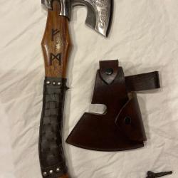 Hache Viking forg&eacute;e