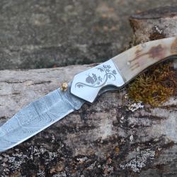 Beau Couteau Damas Lame Clip Point 128 Couches Manche B&eacute;lier Mitres Gravures Fab Artisanale