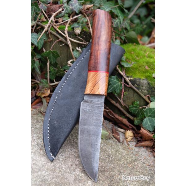 Puukko XXL Couteau Damas Lame 256 Couches Lame Drop Point Manche Bois Rose Fabric Artisan Etui CuirA