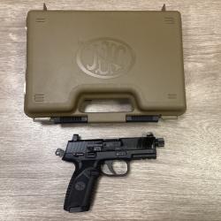 FN 502 black calibre 22LR + malette + accessoires