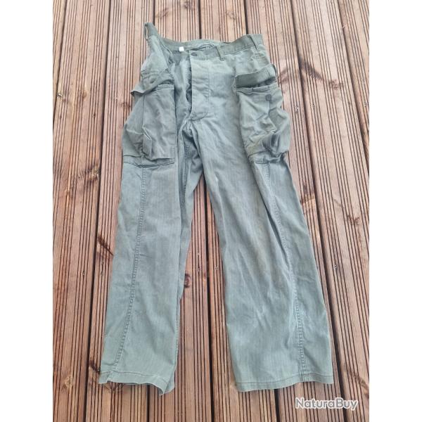 Pantalon HBT US ARMY - US ARMY WW2 ( mat�riel original ) Taille W: 32 L: 33