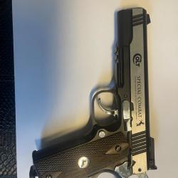 Pistolet colt sp&eacute;cial combat