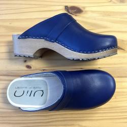 Sabots pour femme su&eacute;dois bois et cuir tannage v&eacute;g&eacute;tal cuir bleu marine