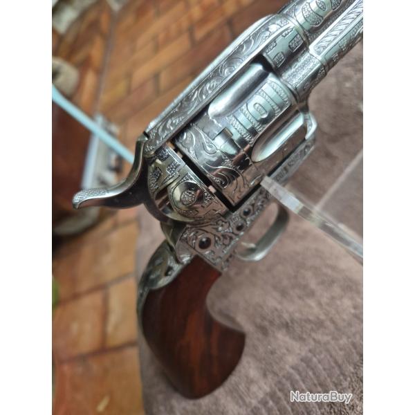 Magnigique Colt finement grave?8 par "Harris" comme neuf, jamais tire?, collection prive americaine