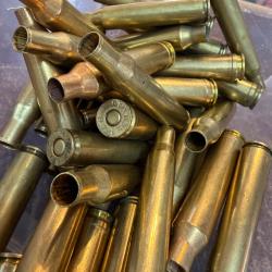 lot de 60 douilles amorc&eacute;es calibre 270 Win jamais tir&eacute;e mise a prix a 1.00� sans prix de r&eacute;serve