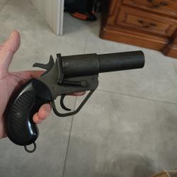 Lance fusee uberti avec fusee