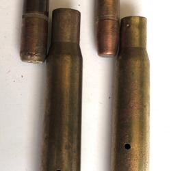 Lot de 2 munitions de 12.7 neutralis&eacute;es par per&ccedil;age, vides, et amorces percut&eacute;es