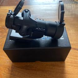 Vends point rouge neuf jamais mont&eacute; Red Dot Scop
