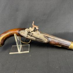 pistolet militaire espagnol ou portugais.