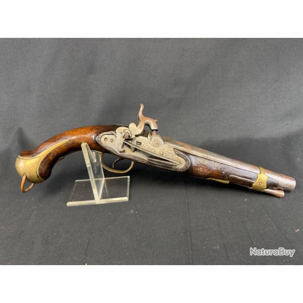 pistolet militaire espagnol ou portugais.