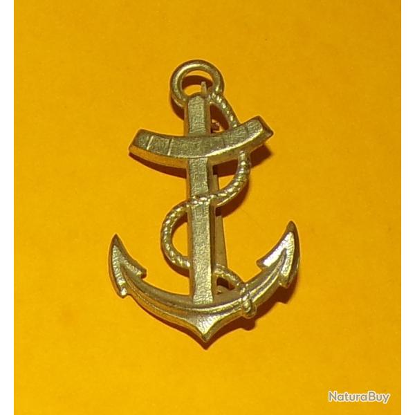 ANCRE DE MARINE POUR CASQUE COLONIAL , DIMENSION 55 MM ,  FABRICANT SANS , HOMOLOGATION SANS   ,BON