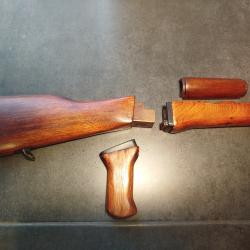 bois ak comprenent ,crosse ,poign&eacute;e et garde main