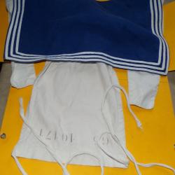 COL BLEU PORTE SUR LA VAREUSE DE LA MARINE NATIONALE FRANCAISE , TAMPON DE 1965 , VENDU EN BON  ETAT