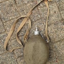 Gourde italienne mod&egrave;le 1935 compl&egrave;te WW2 (94.M)