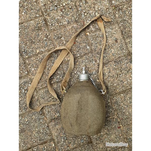 Gourde italienne mod�le 1935 compl�te WW2 (94.M)