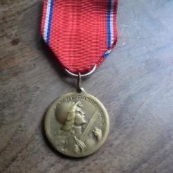 m&eacute;daille on ne passe pas  verdun 1916  / vernier