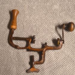 Sertisseur calibre 16 a broche et percussion centrale