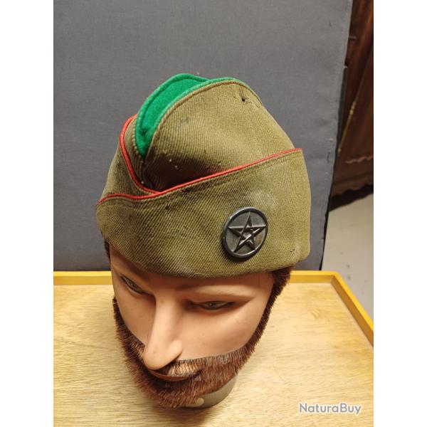 Ancien calot - bonnet de police militaire de l'arm�e marocaine post 1956