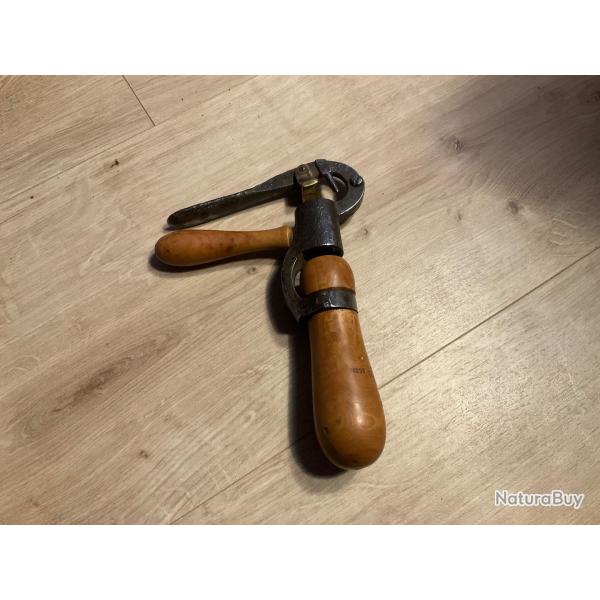 Ancien sertisseur rare buis