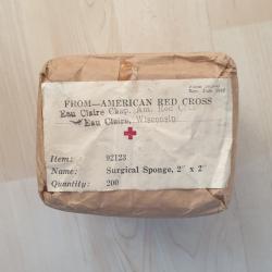Paquet de 50 compresses American Red Cross (182.M)