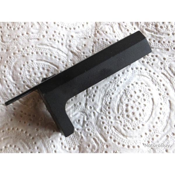 FAS  604 - prolongateur de vis�e se fixe � l'extr�mit� du canon - pi�ce rare et tr�s utile.