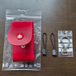 Victorinox &eacute;tui cuir rouge + 2 Cordelettes Victorinox + offert: mousqueton Fenix