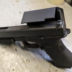 R&eacute;cup&eacute;rateur de &eacute;tuis douilles  Glock 17
