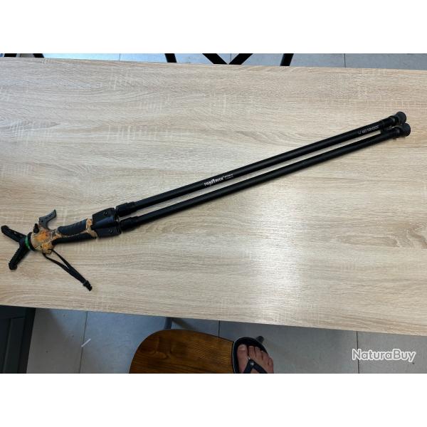Bipode r�glable de 96 � 152 cm marque fierydeer