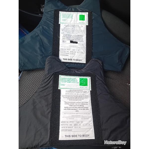 Ench�re lot de 2 plaques balistiques 3a contre les armes de poings et les lames 44x30 cm