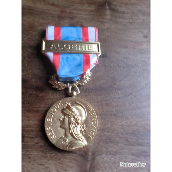 m�daille comm�morative afrique alg�rie