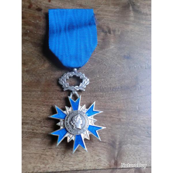 m�daille �mail ordre national du m�rite