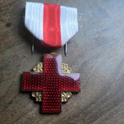 m&eacute;daille de la croix rouge fran&ccedil;aise