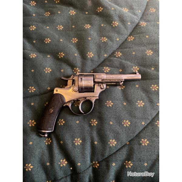 Revolver chamelot delvigne