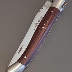 COUTEAU LAGUIOLE MAKI, THIERS, mouche forg&eacute;e, manche en BOIS DE VIOLETTE, guilloch&eacute;.