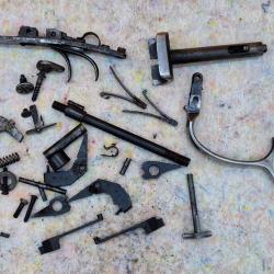 Lot de pi&egrave;ces pour Gaucher juxtapos&eacute; cal 16