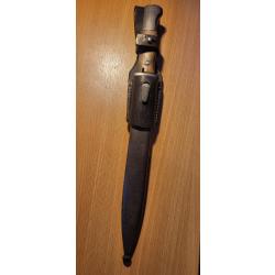 Ba&iuml;onnette allemande HK98 avec porte ba&iuml;onnette et fourreau en cuir