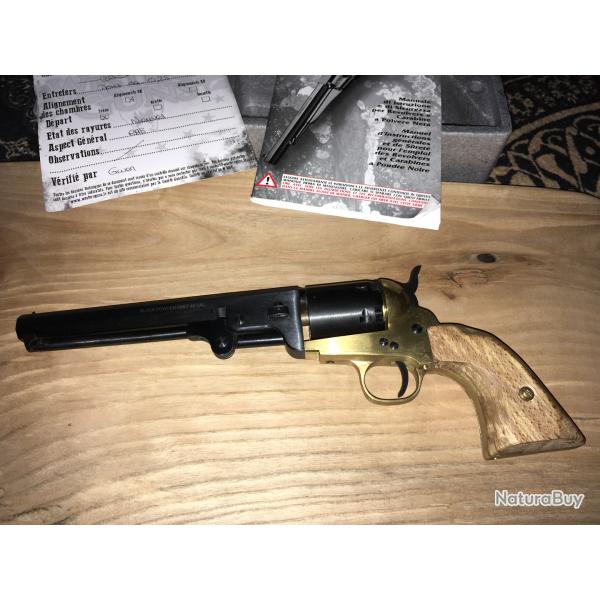 Revolver poudre noire Pietta Navy Laiton 44 crosse bois