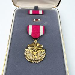(161.001) M&eacute;daille Am&eacute;ricaine Meritorious Service Medal