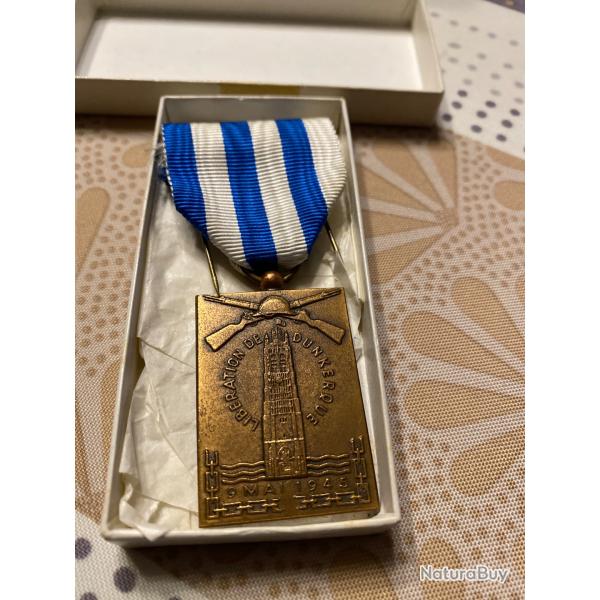 M�daille de la poche de Dunkerque 1944 RARE