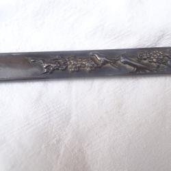 j-301)   vrai kozuka sign&eacute; = pour sabre  japonais